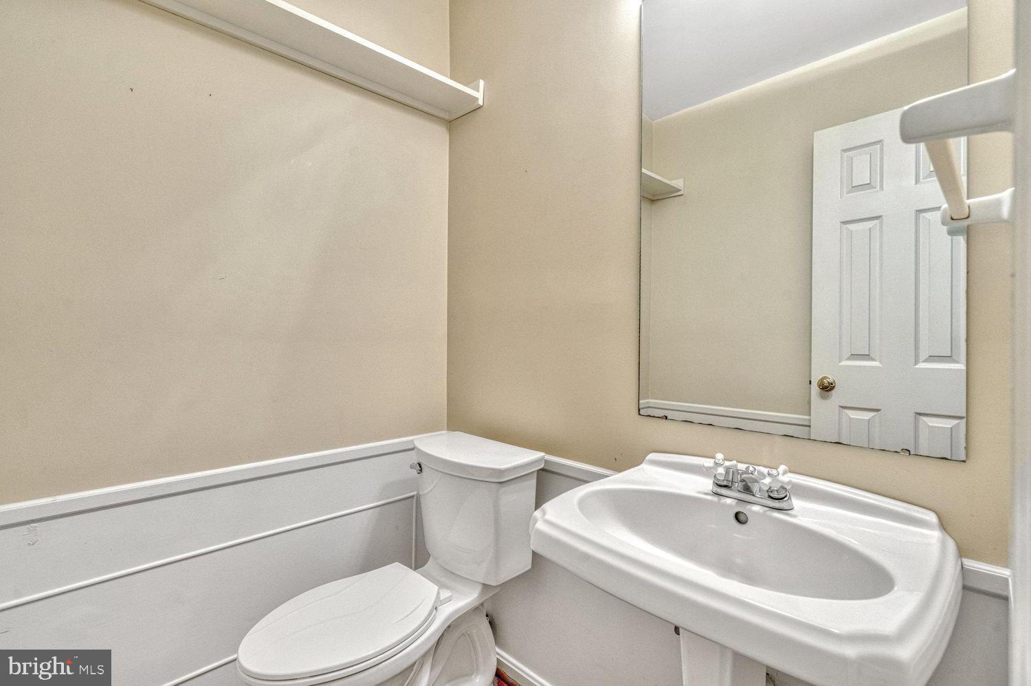 LONG BRANCH ESTATES - Residential Lease