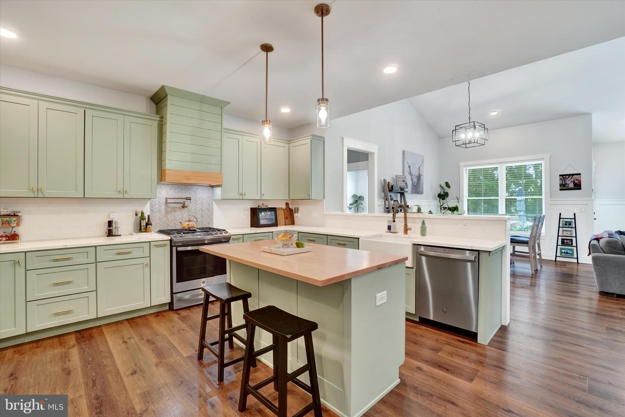 MANCHESTER TWP - Residential