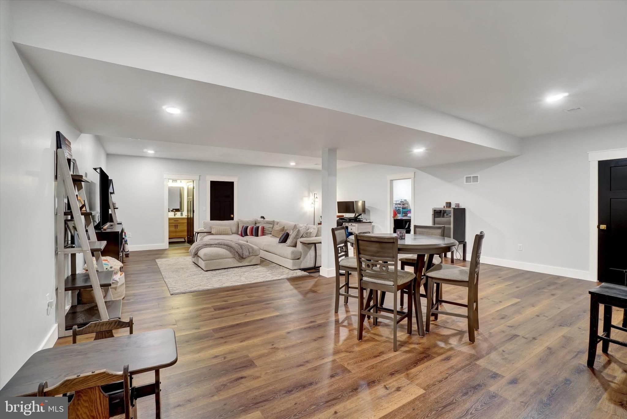 MANCHESTER TWP - Residential
