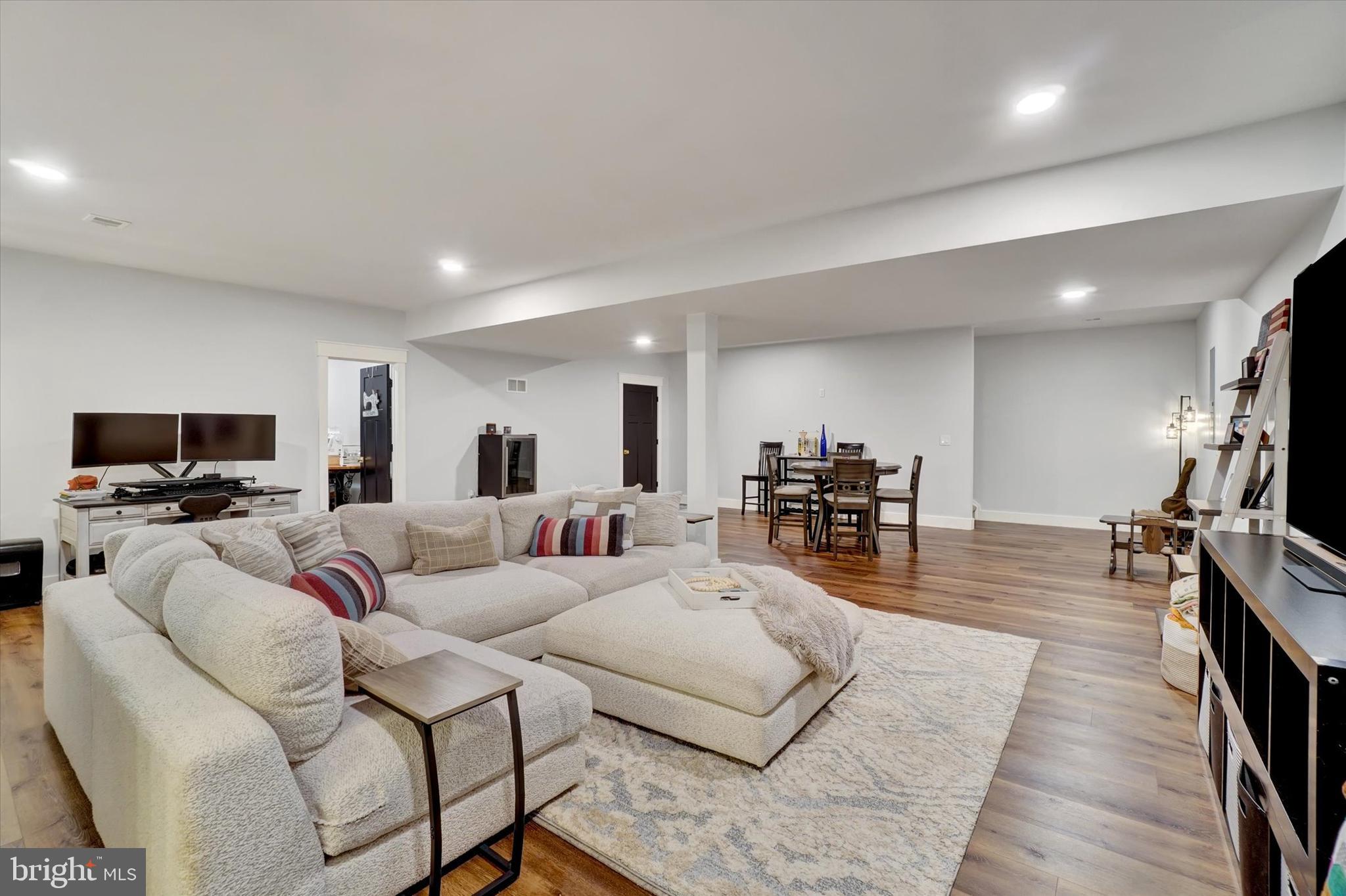 MANCHESTER TWP - Residential