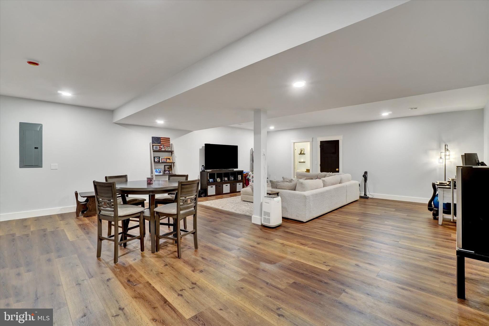 MANCHESTER TWP - Residential
