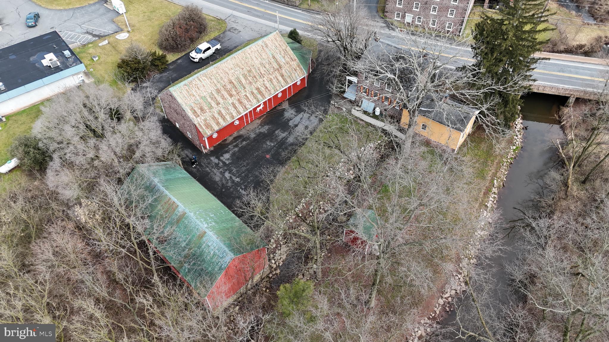 BRECKNOCK TOWNSHIP - Residential