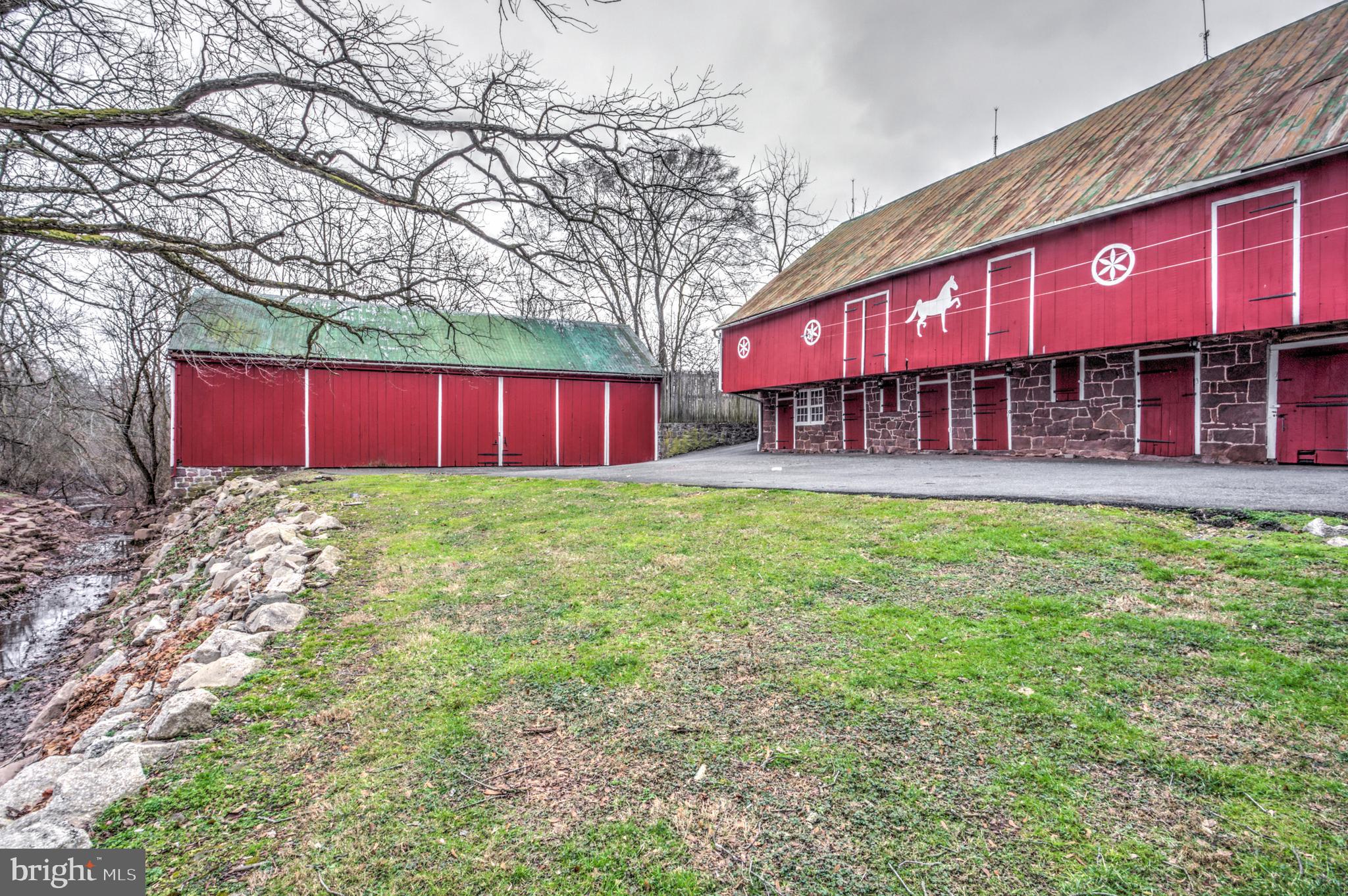 BRECKNOCK TOWNSHIP - Residential