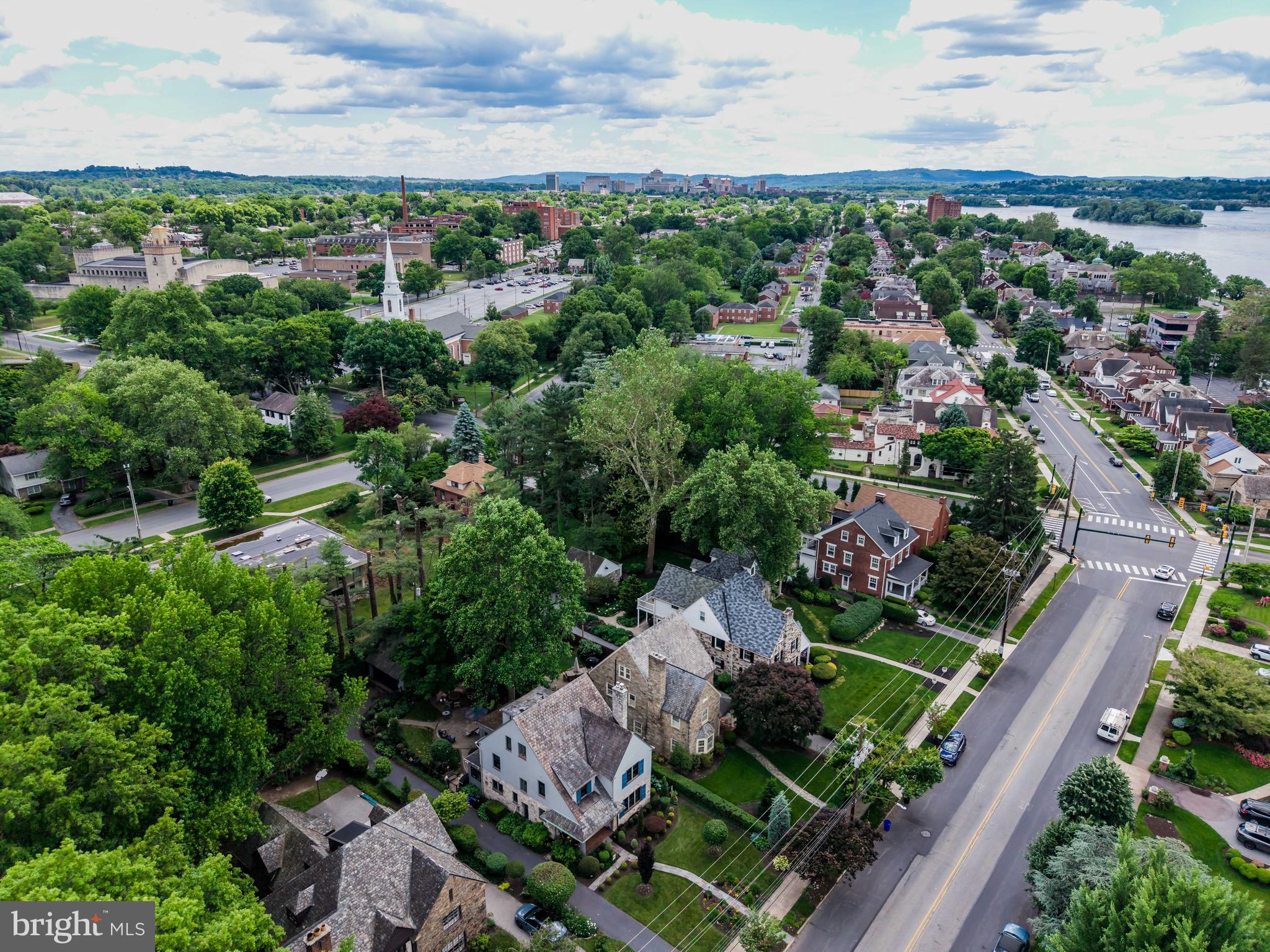 ACADEMY MANOR - Residential