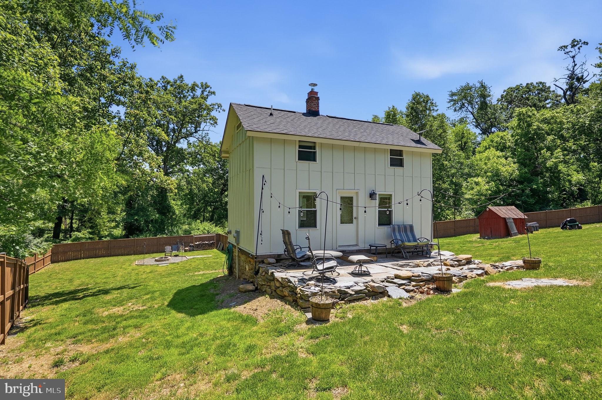 SHORT HILL - Residential