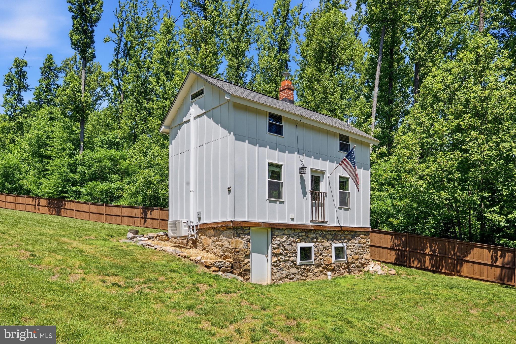 SHORT HILL - Residential