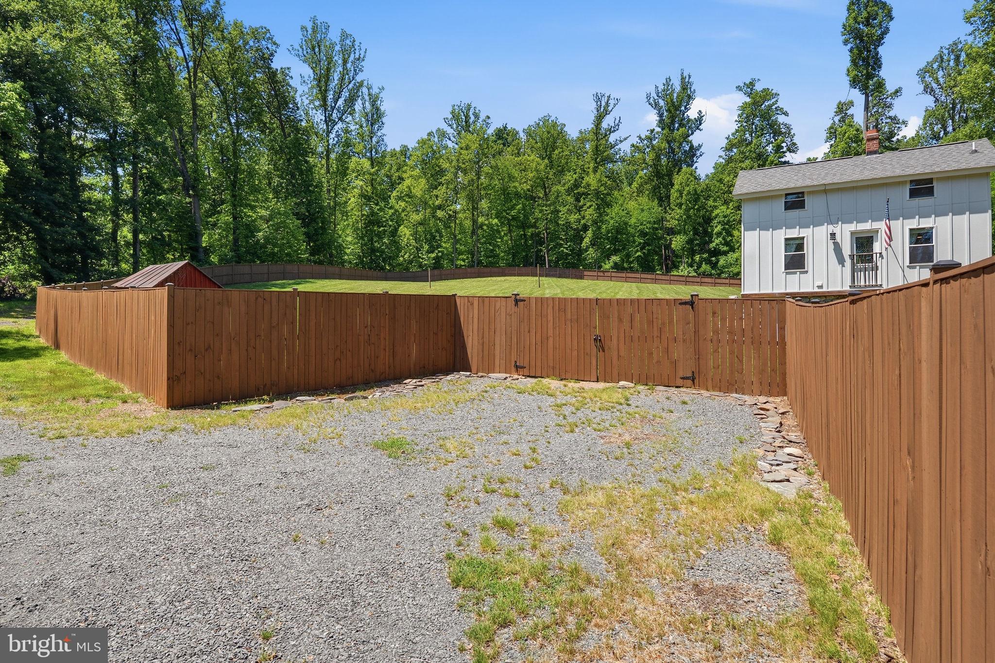 SHORT HILL - Residential