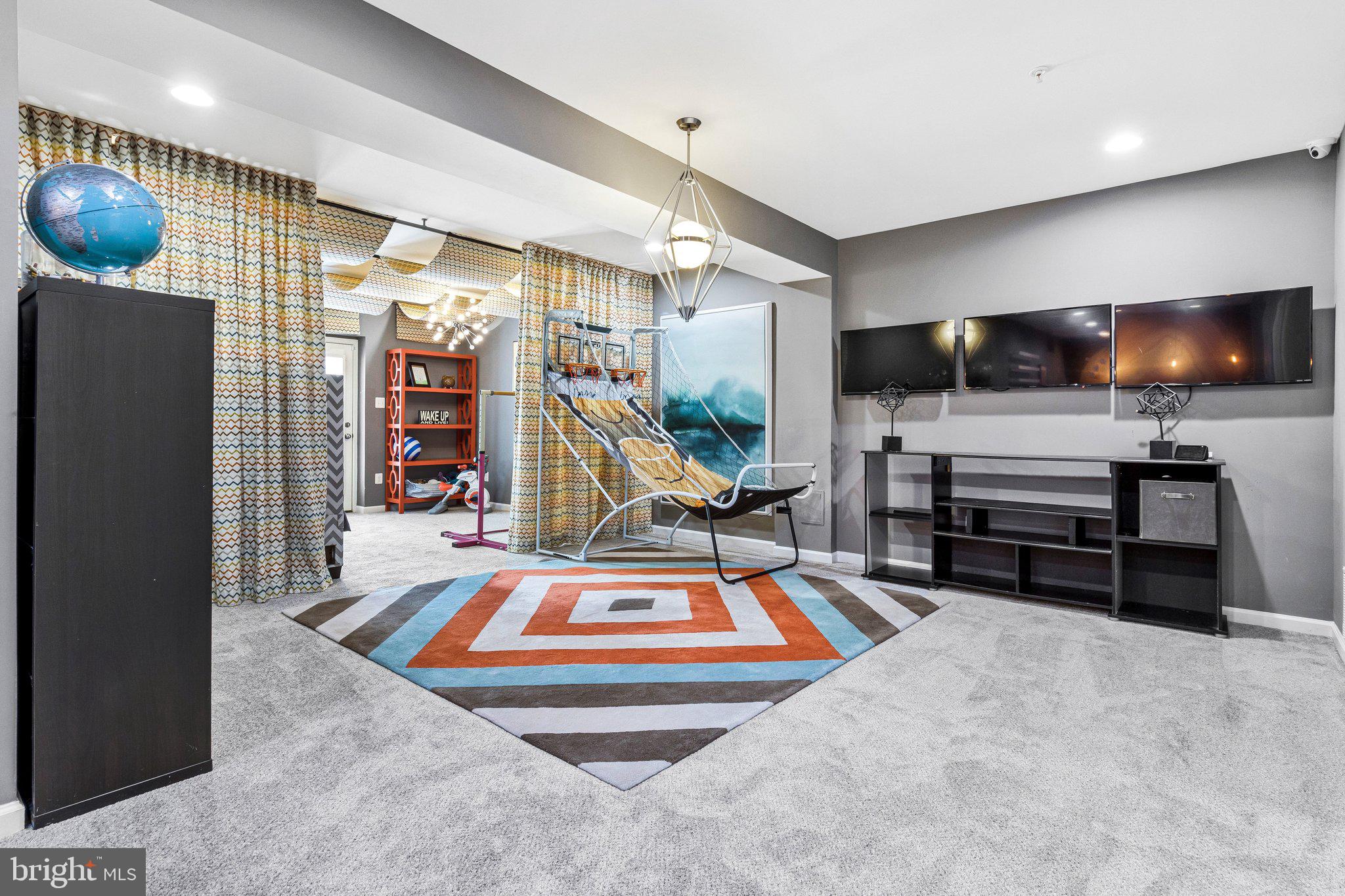 SCOTLAND HEIGHTS - Residential