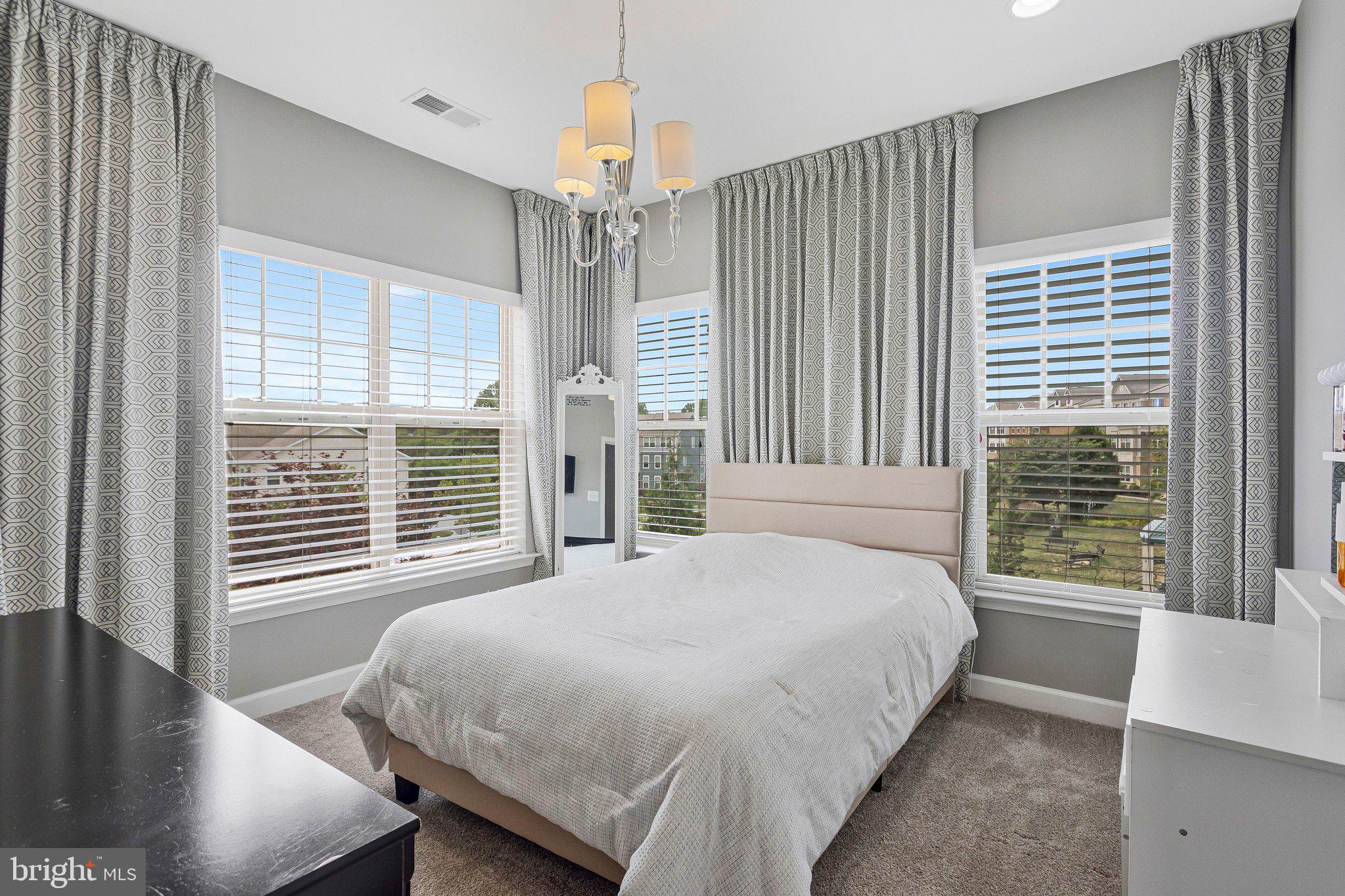 SCOTLAND HEIGHTS - Residential