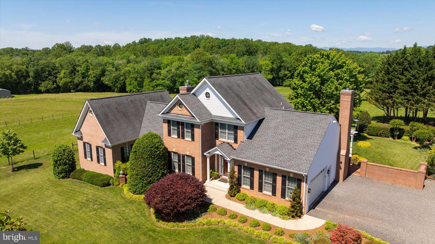 SEVEN SPRINGS FARM - Farm