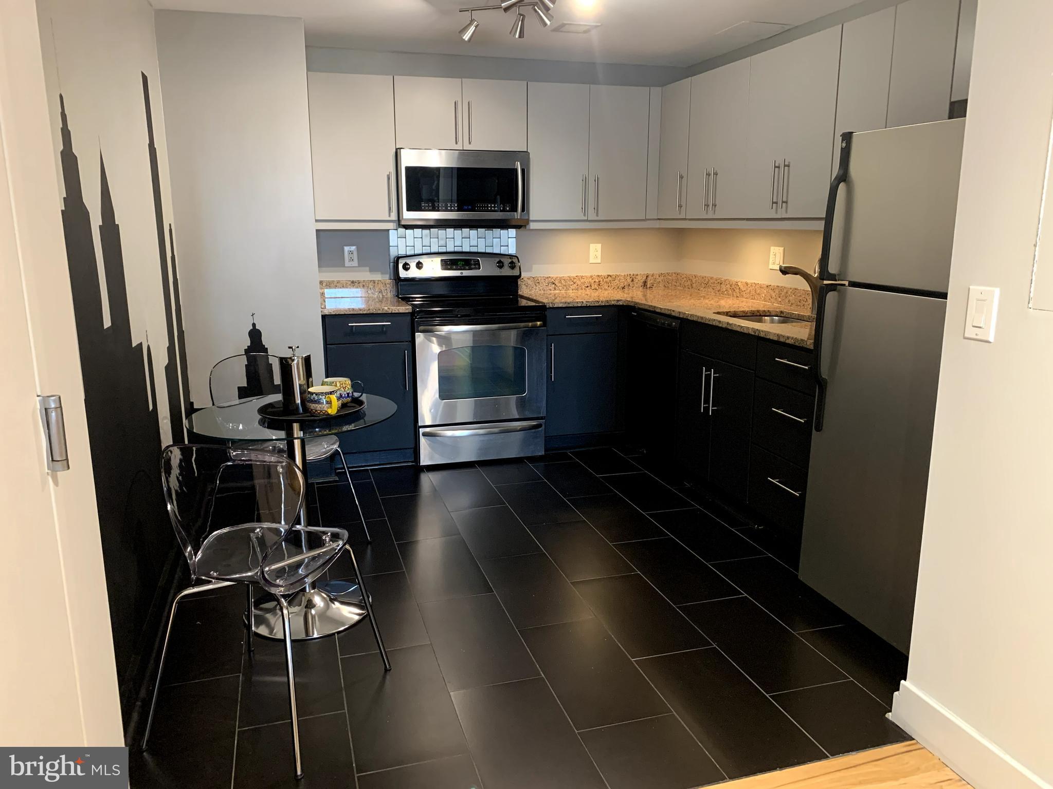 RITTENHOUSE SQUARE - Residential