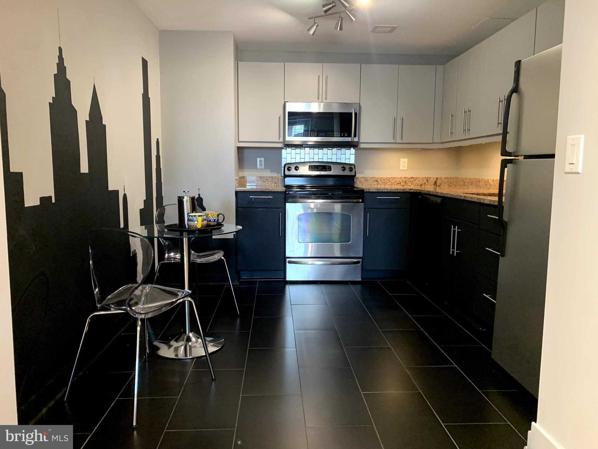 RITTENHOUSE SQUARE - Residential