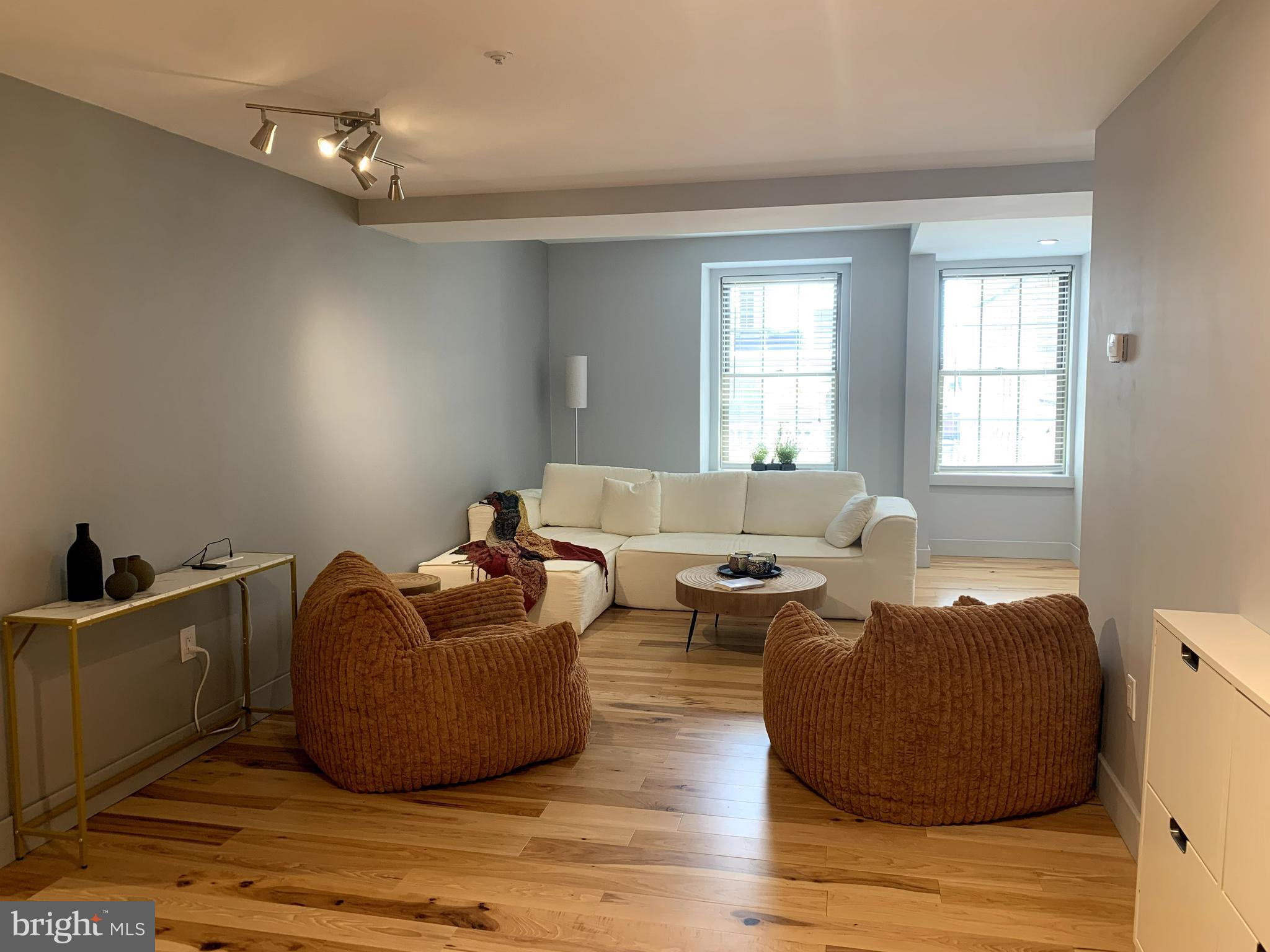 RITTENHOUSE SQUARE - Residential