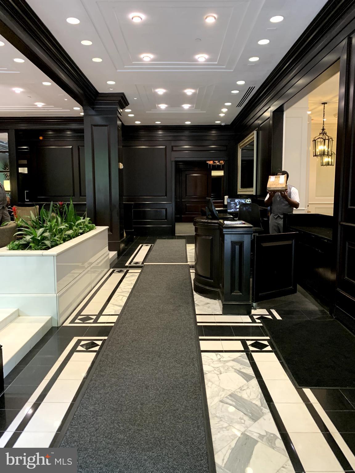 RITTENHOUSE SQUARE - Residential