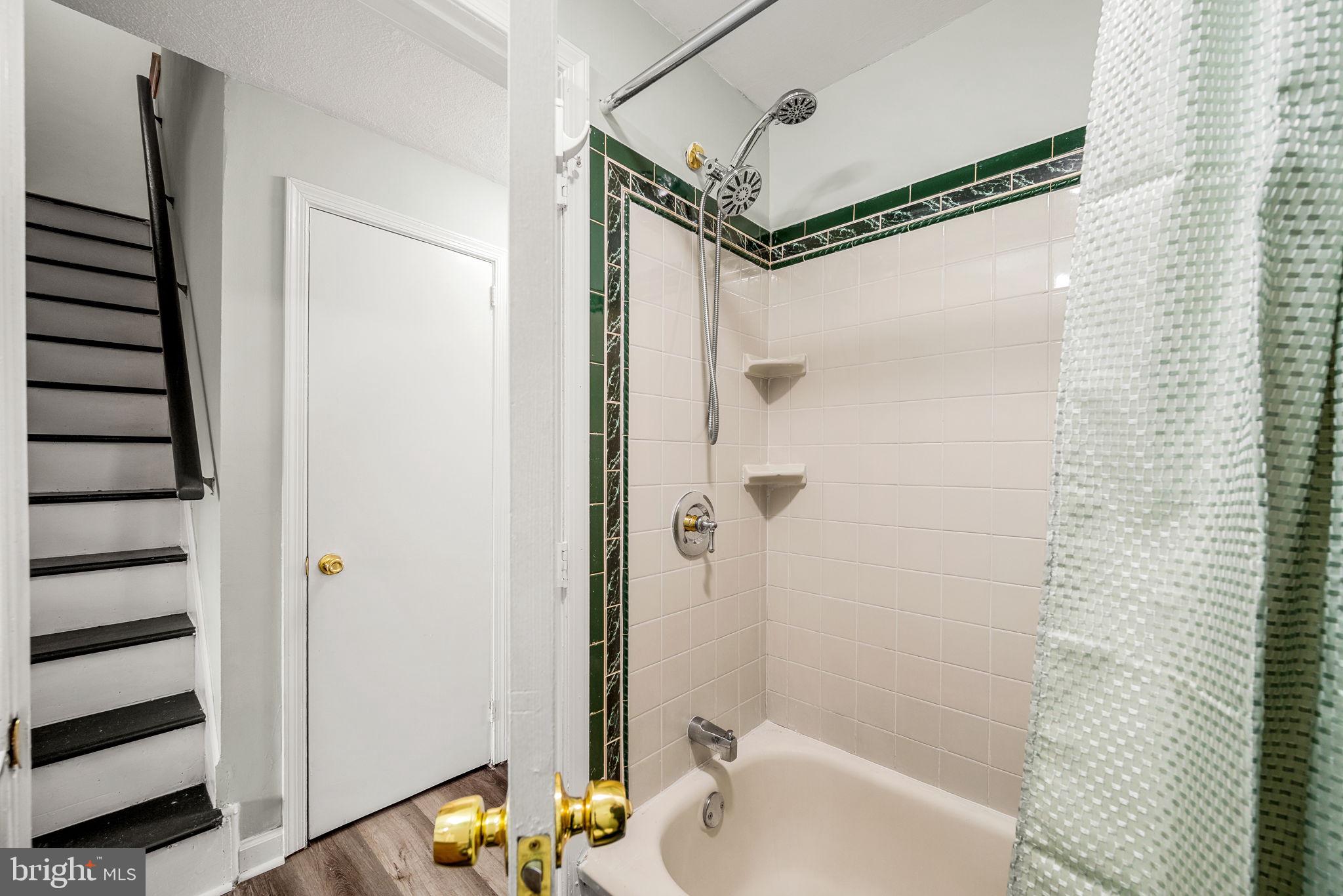ACKER PARK - Residential