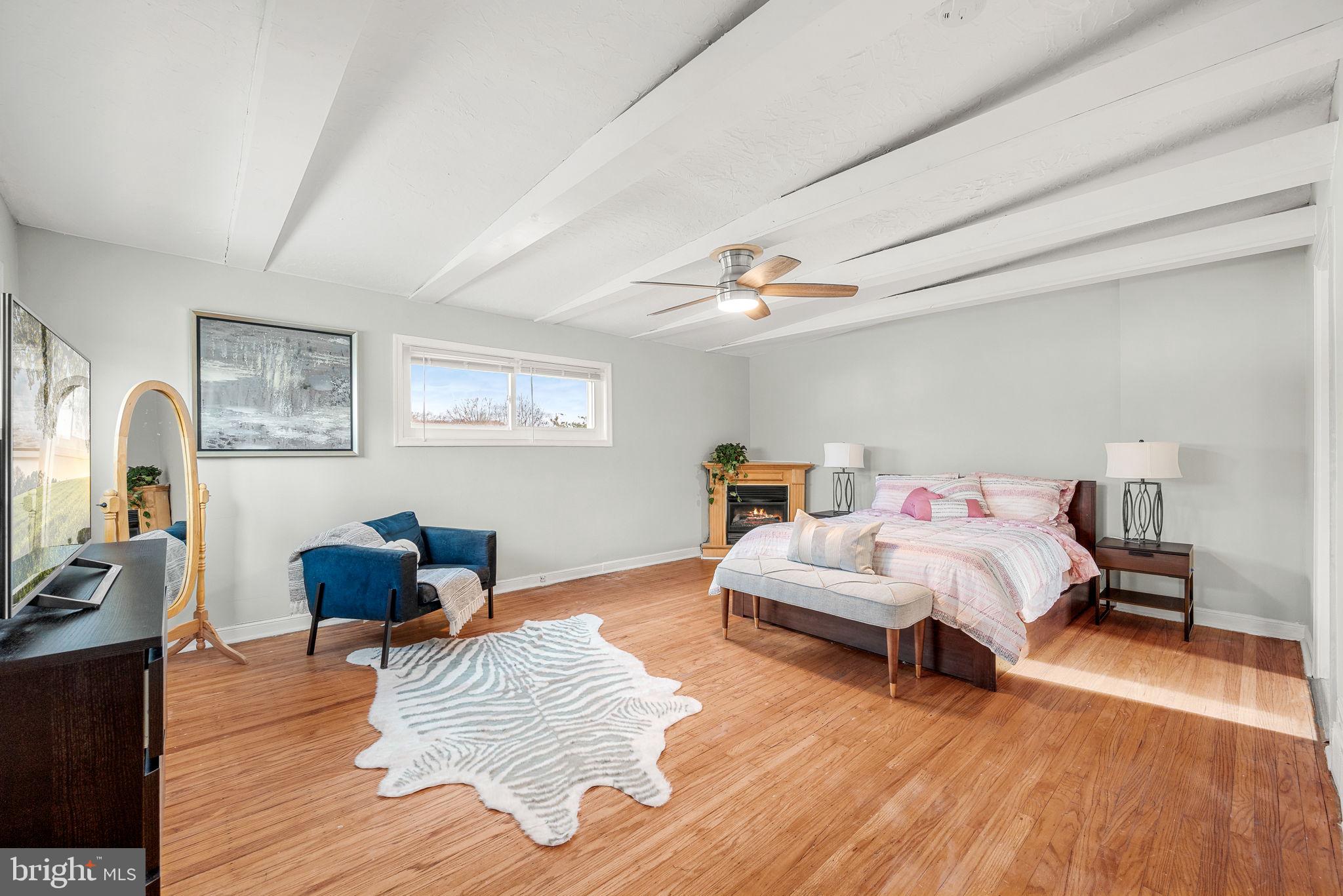 ACKER PARK - Residential