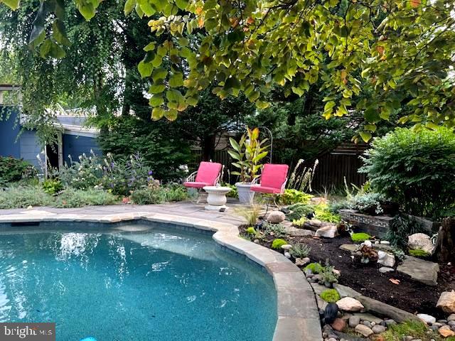 SUMMIT PARK - Residential
