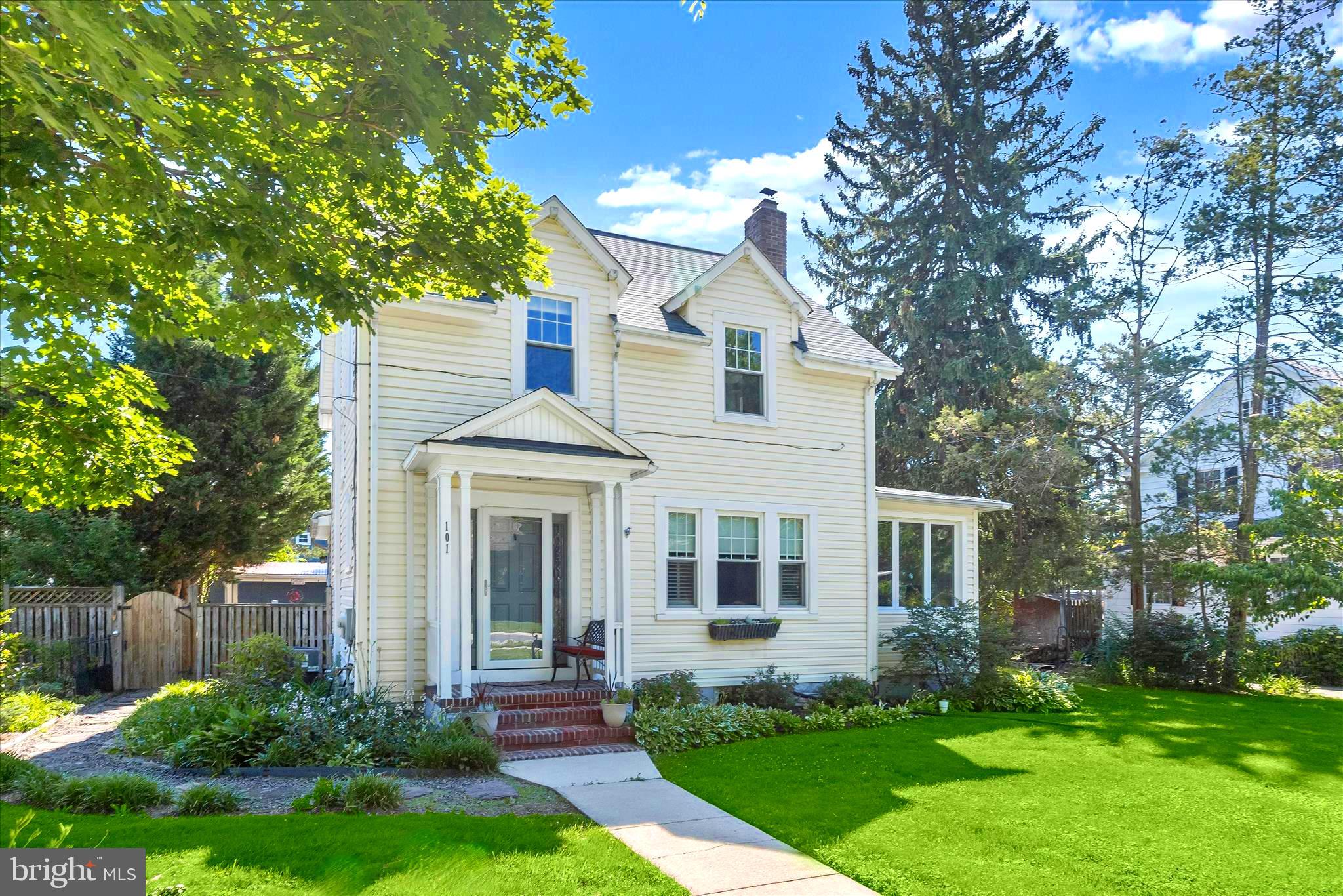SUMMIT PARK - Residential