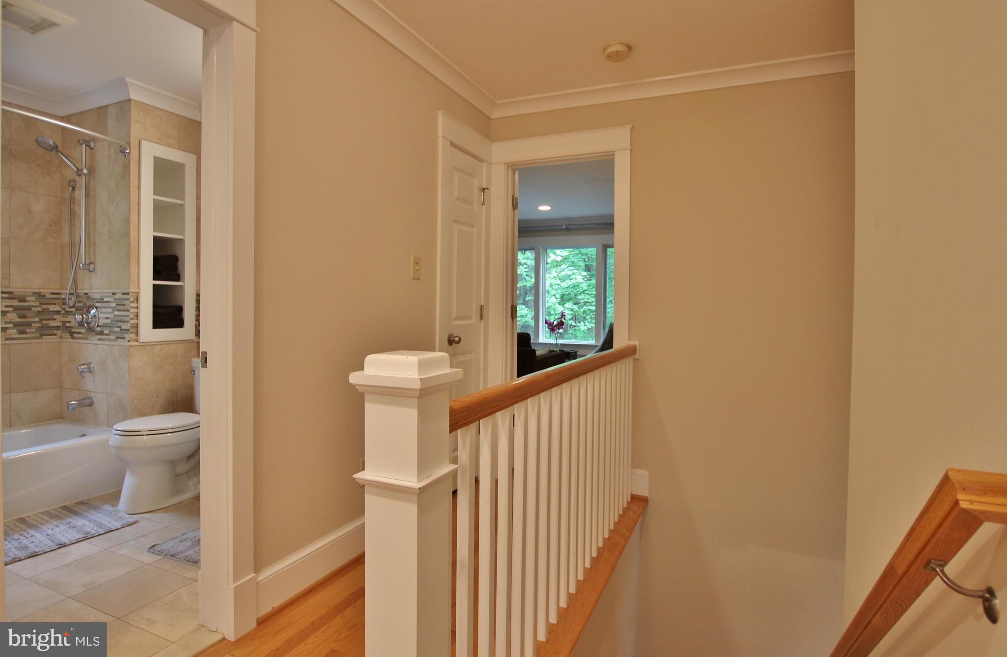 BROYHILL FOREST - Residential