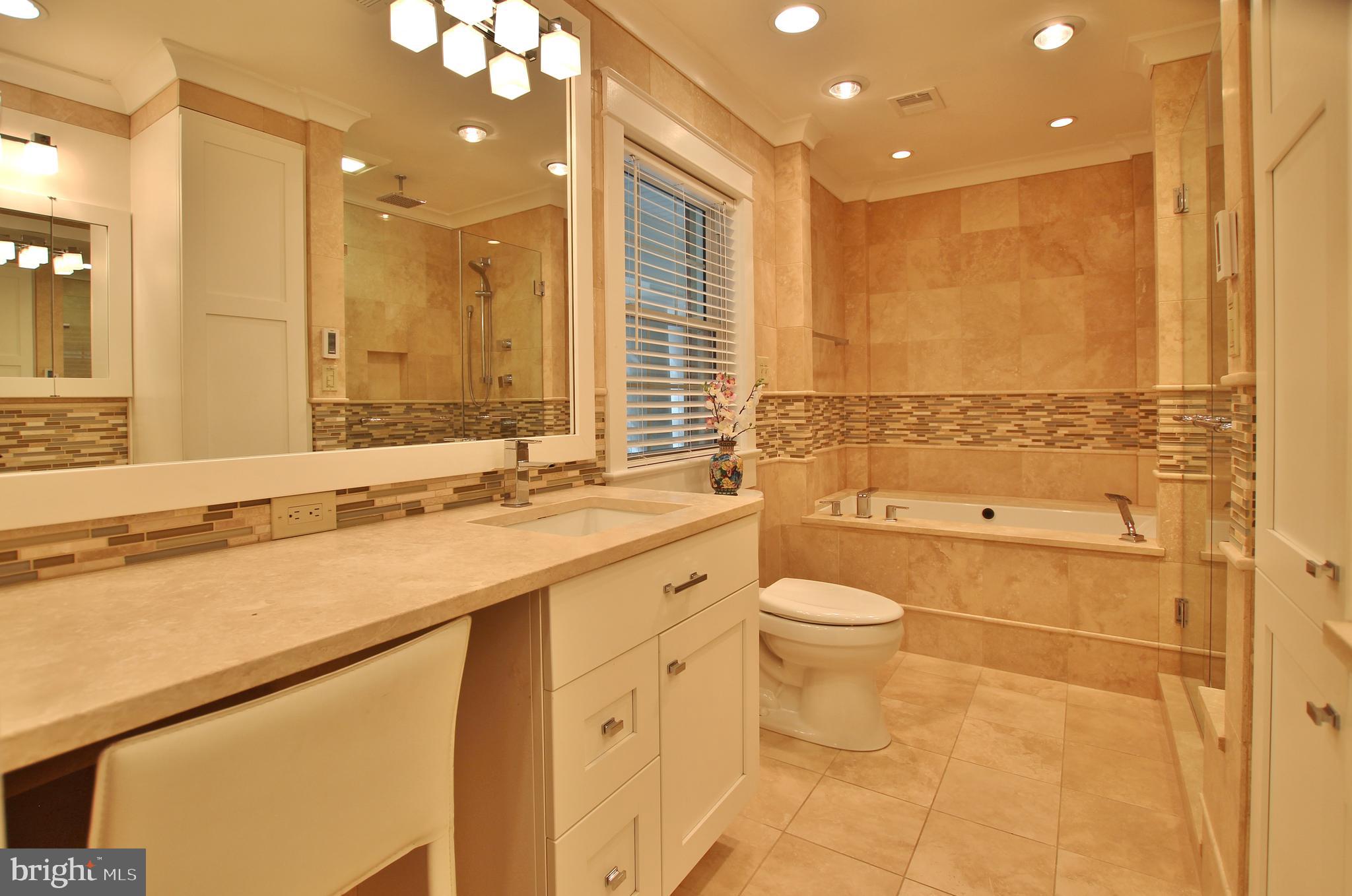 BROYHILL FOREST - Residential