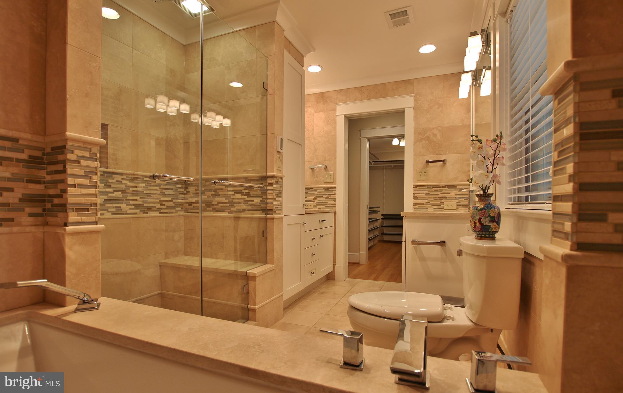 BROYHILL FOREST - Residential