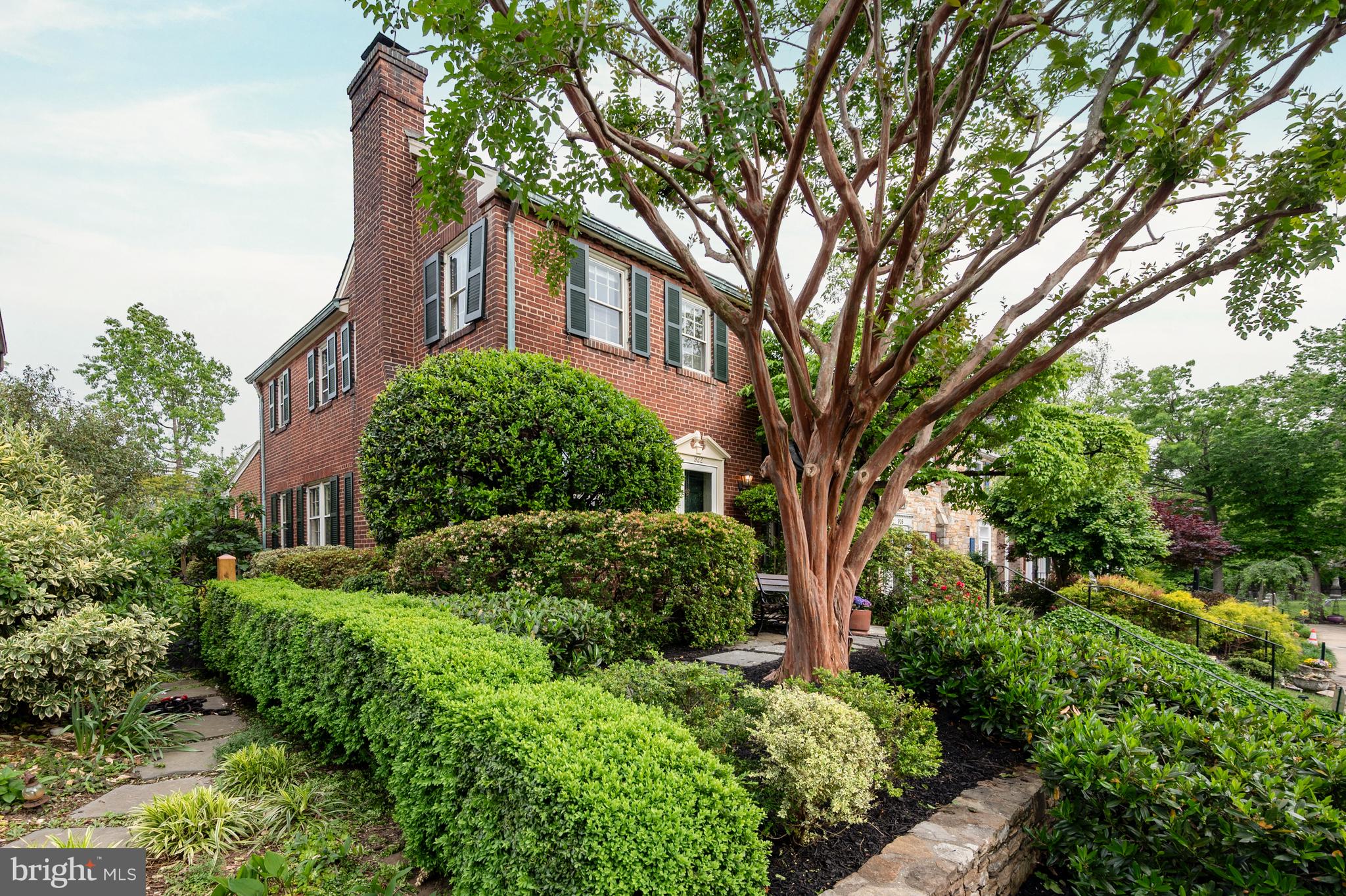 YATES GARDENS - Residential