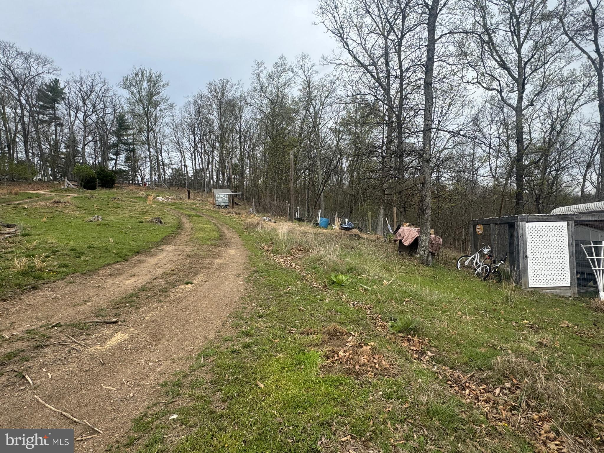 CEDAR RUN - Land