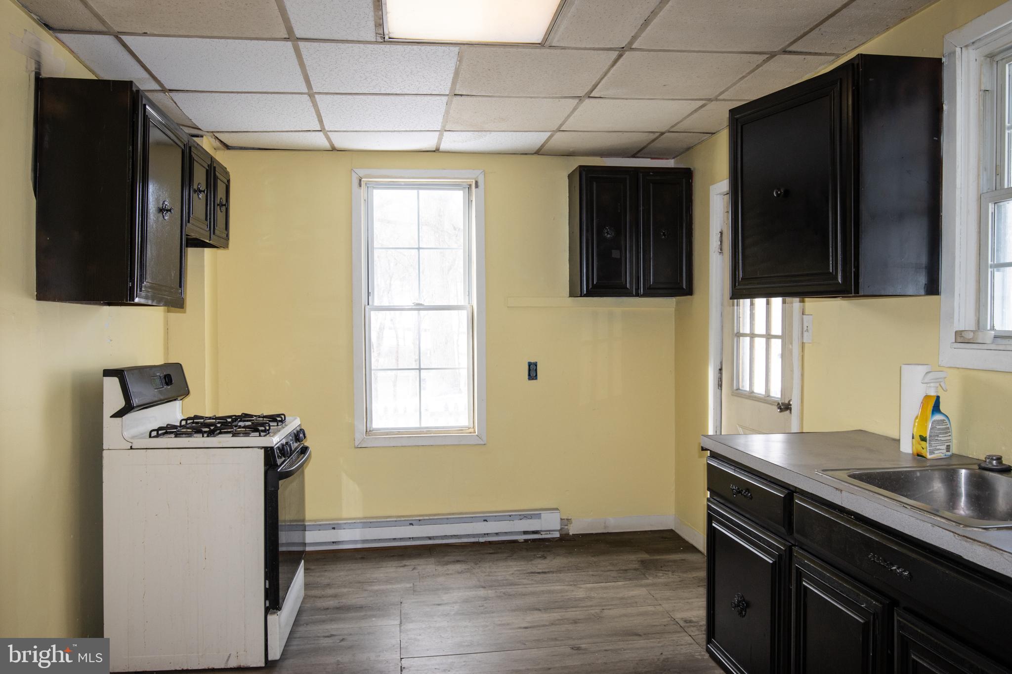 POTTSVILLE - Residential