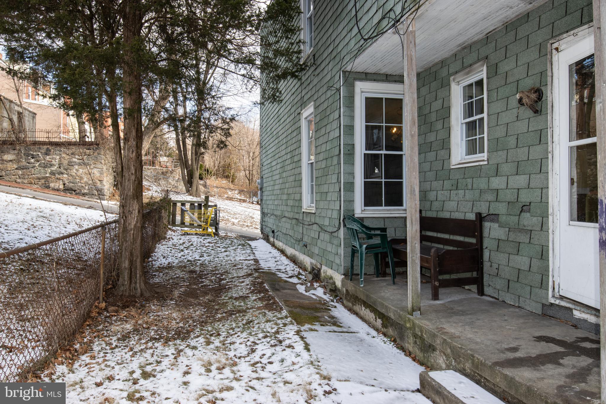 POTTSVILLE - Residential