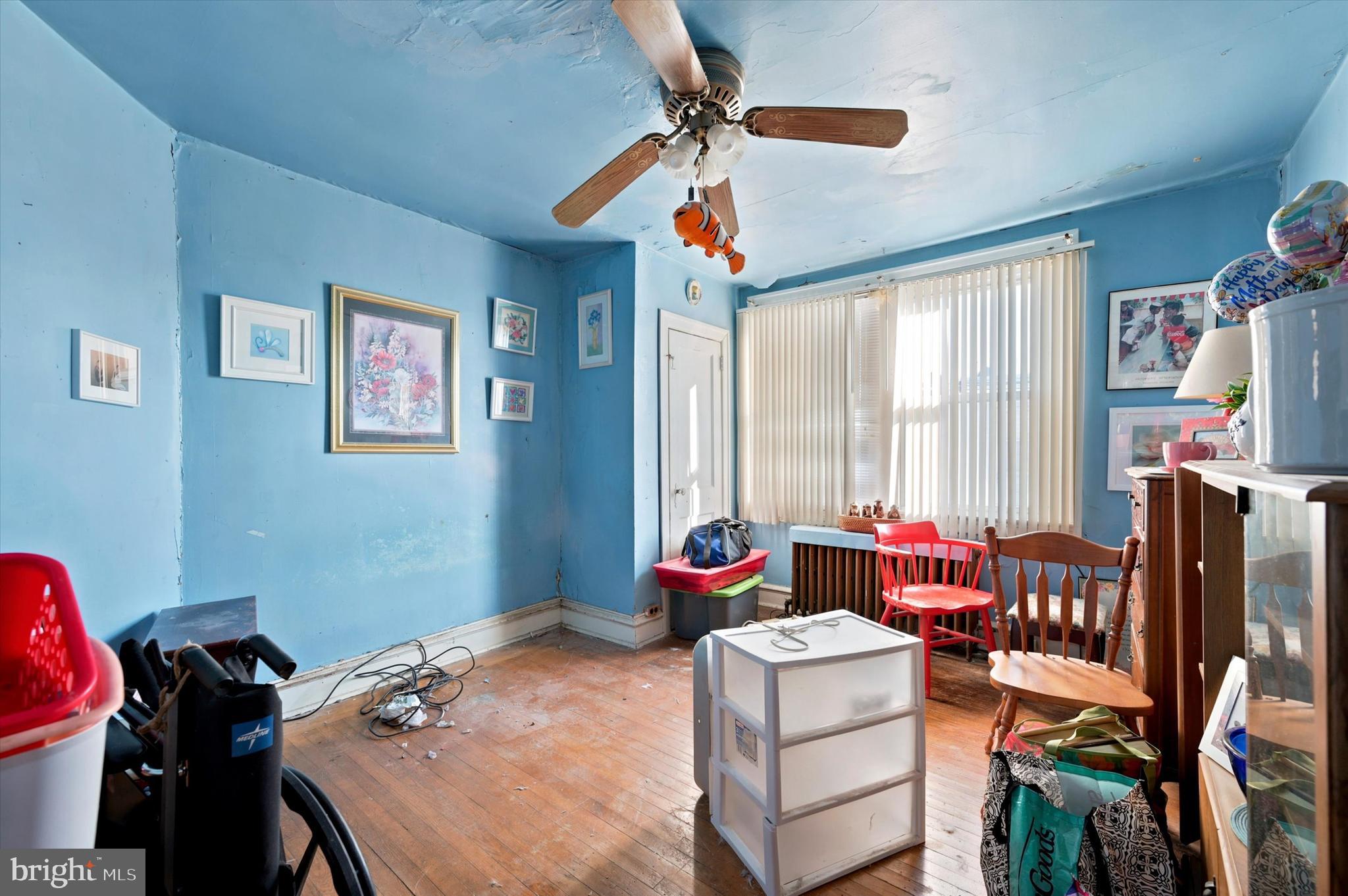 WEST OAK LANE - Residential