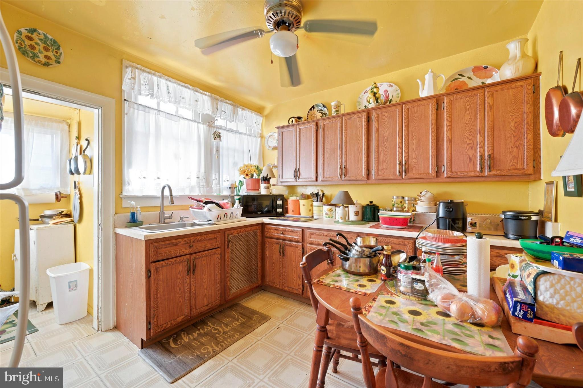 WEST OAK LANE - Residential