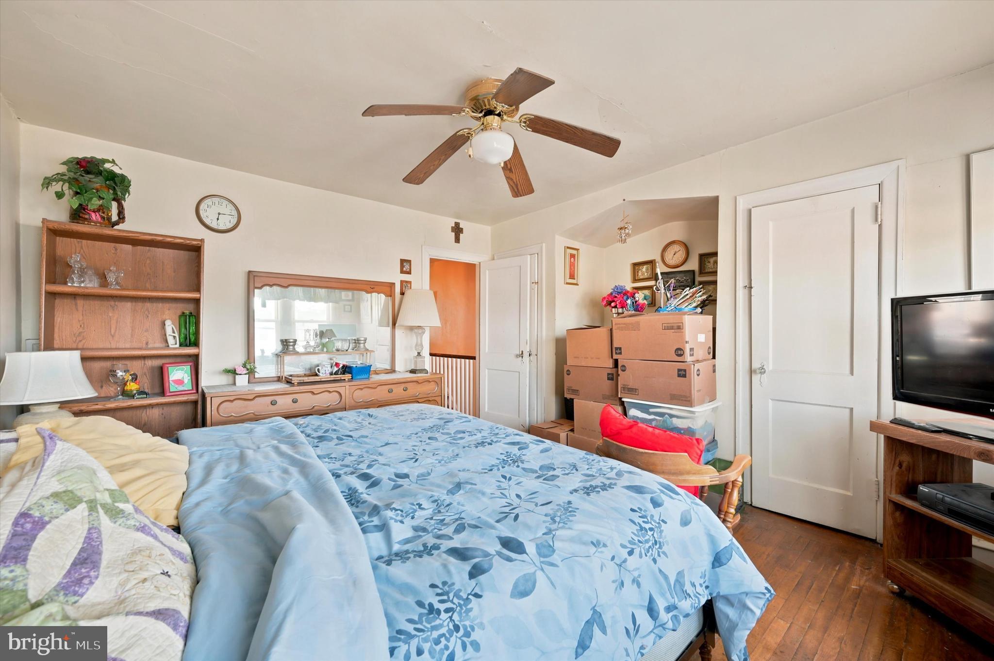WEST OAK LANE - Residential