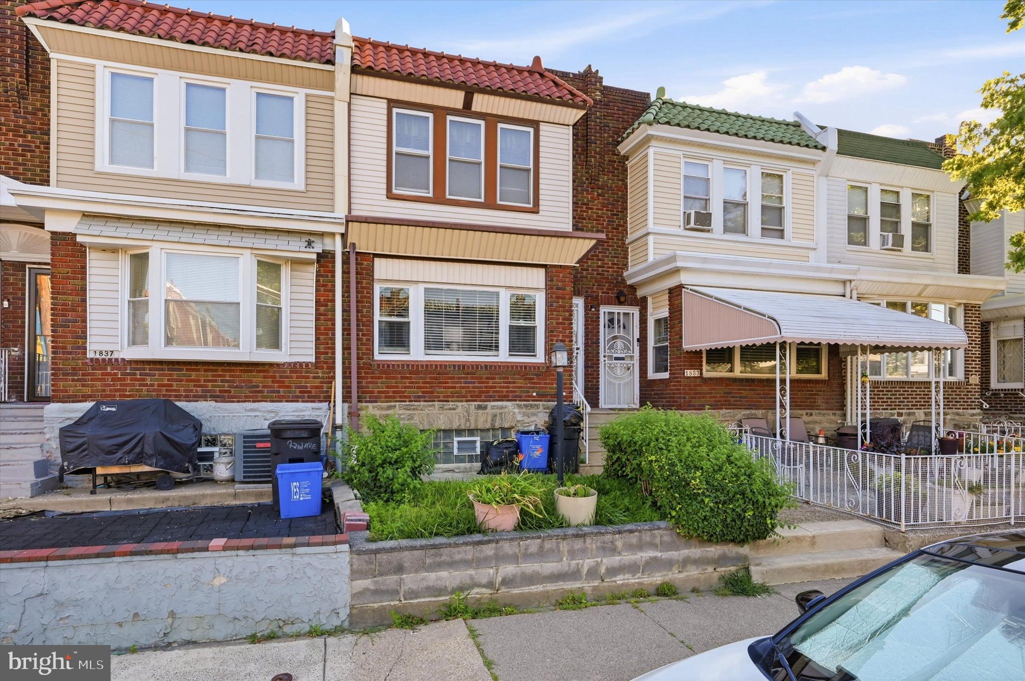 WEST OAK LANE - Residential