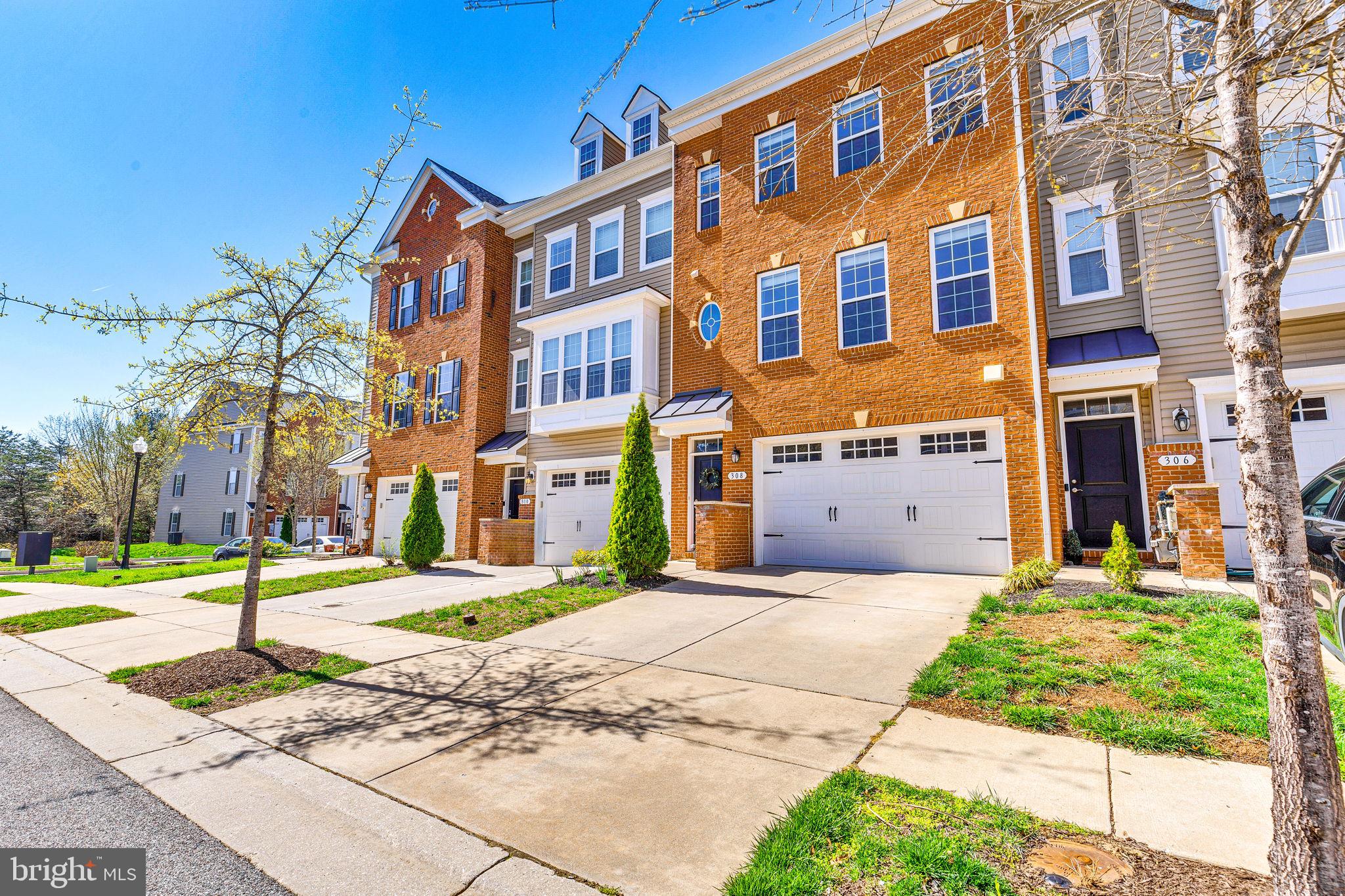 CREEKSTONE VILLAGE - Residential