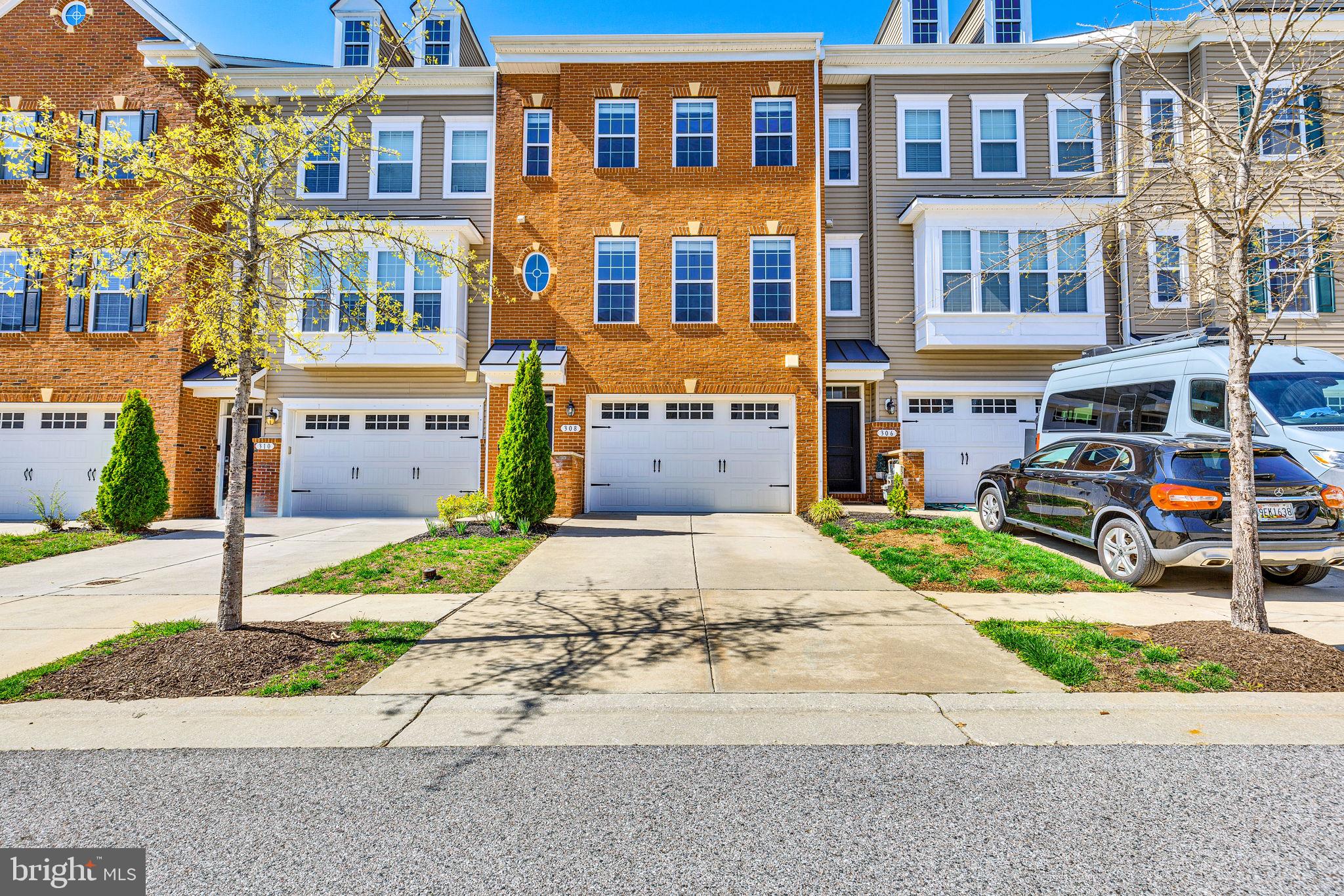 CREEKSTONE VILLAGE - Residential