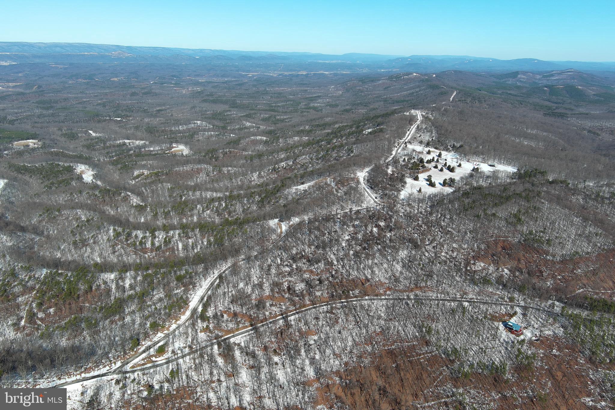 BLUFFS ON THE POTOMAC - Land