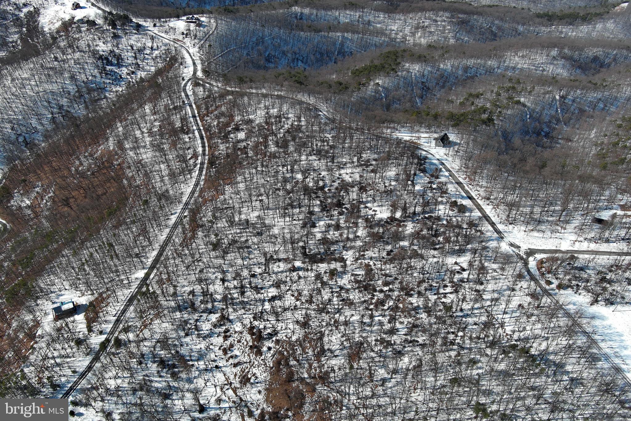 BLUFFS ON THE POTOMAC - Land