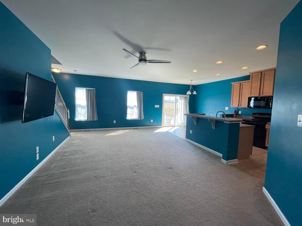 POTOMAC STATION - Residential Lease