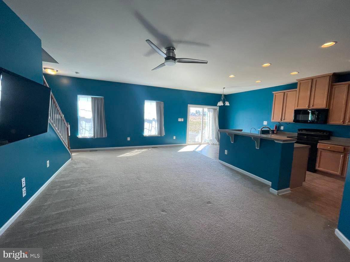 POTOMAC STATION - Residential Lease