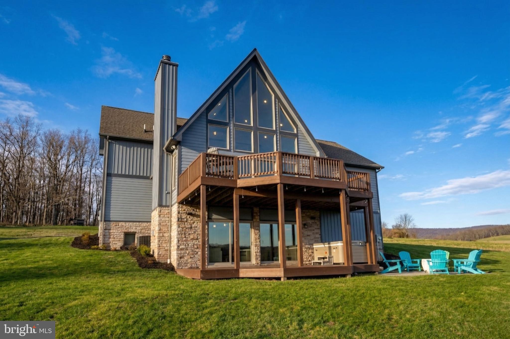 WATERFRONT GREENS - Residential