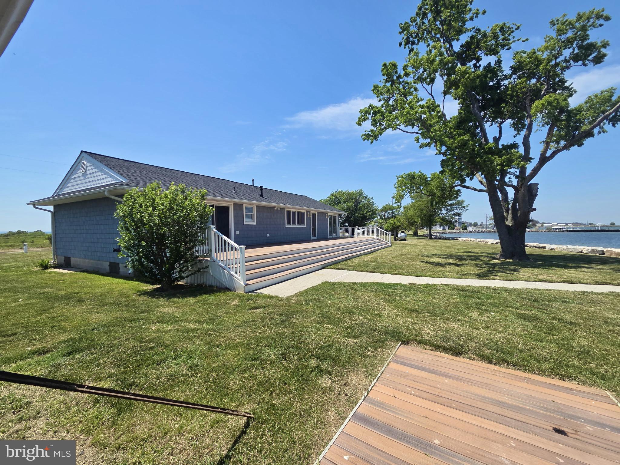 MUDDY HOOK COVE - Residential