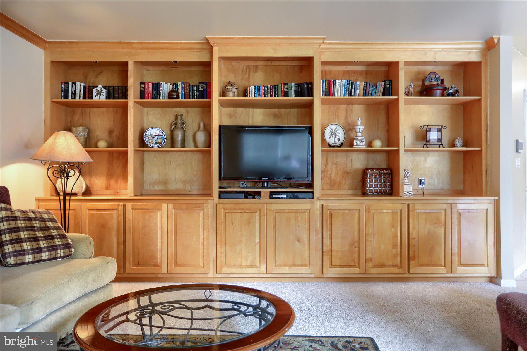 WOODBROOK - Residential