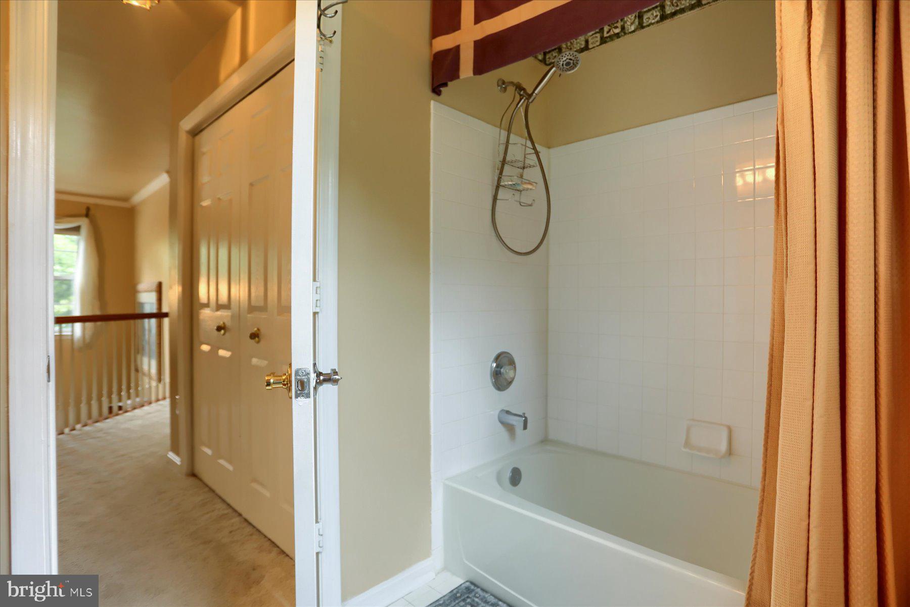 WOODBROOK - Residential