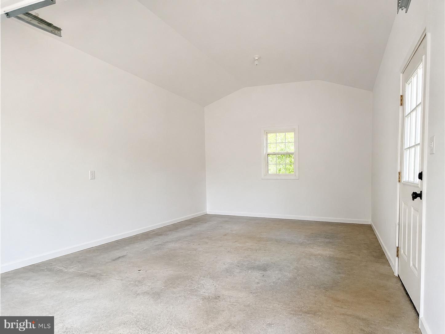 DEEP CREEK - Residential