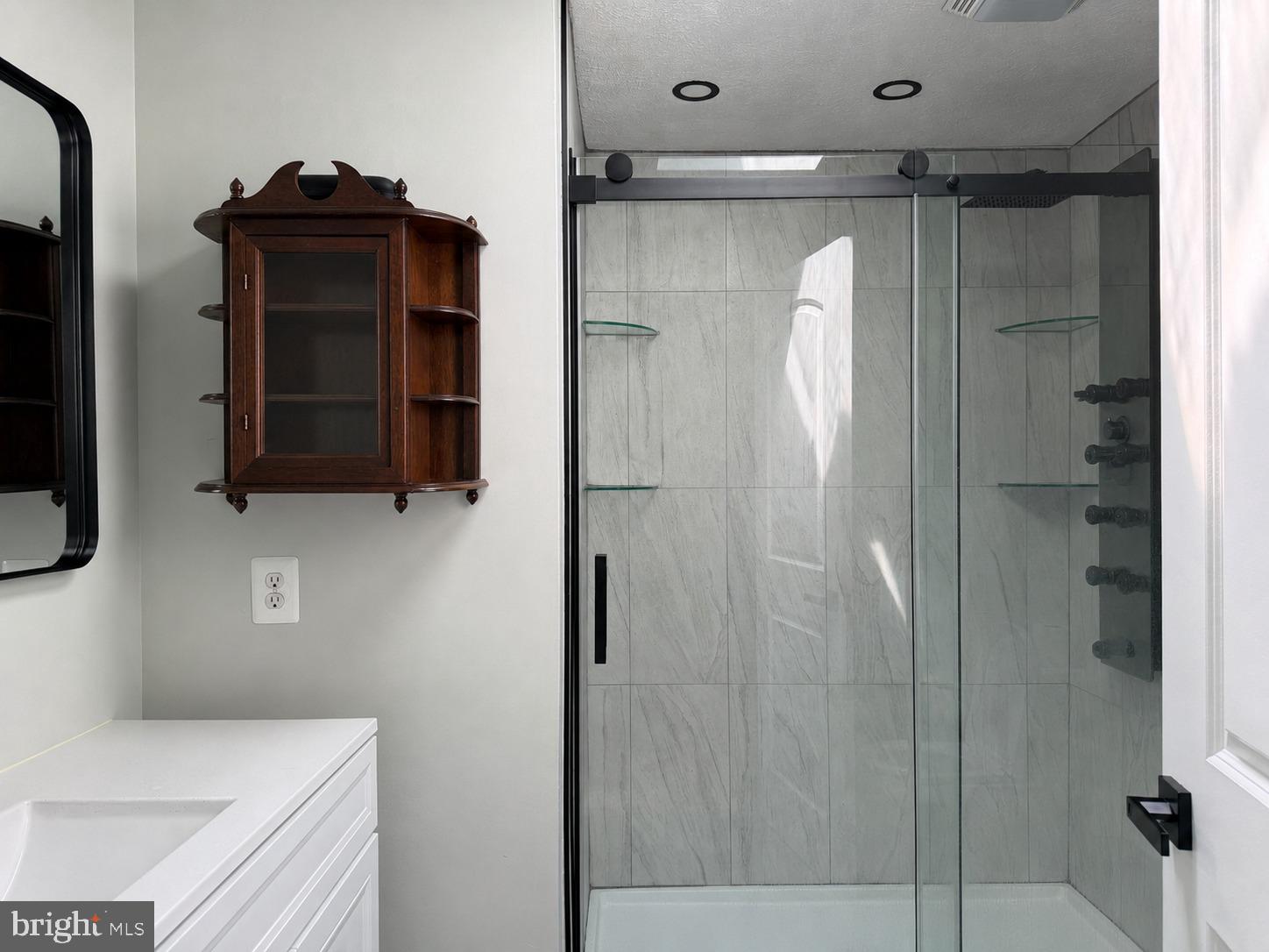 DEEP CREEK - Residential