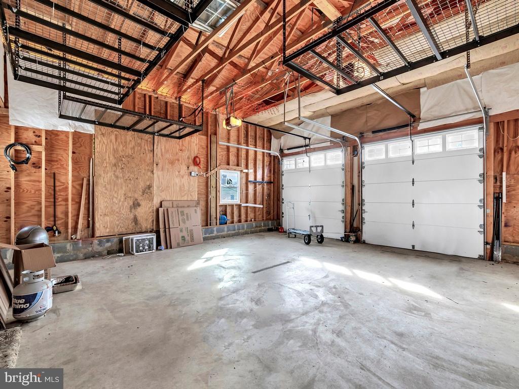 POINTER RIDGE - Residential Lease