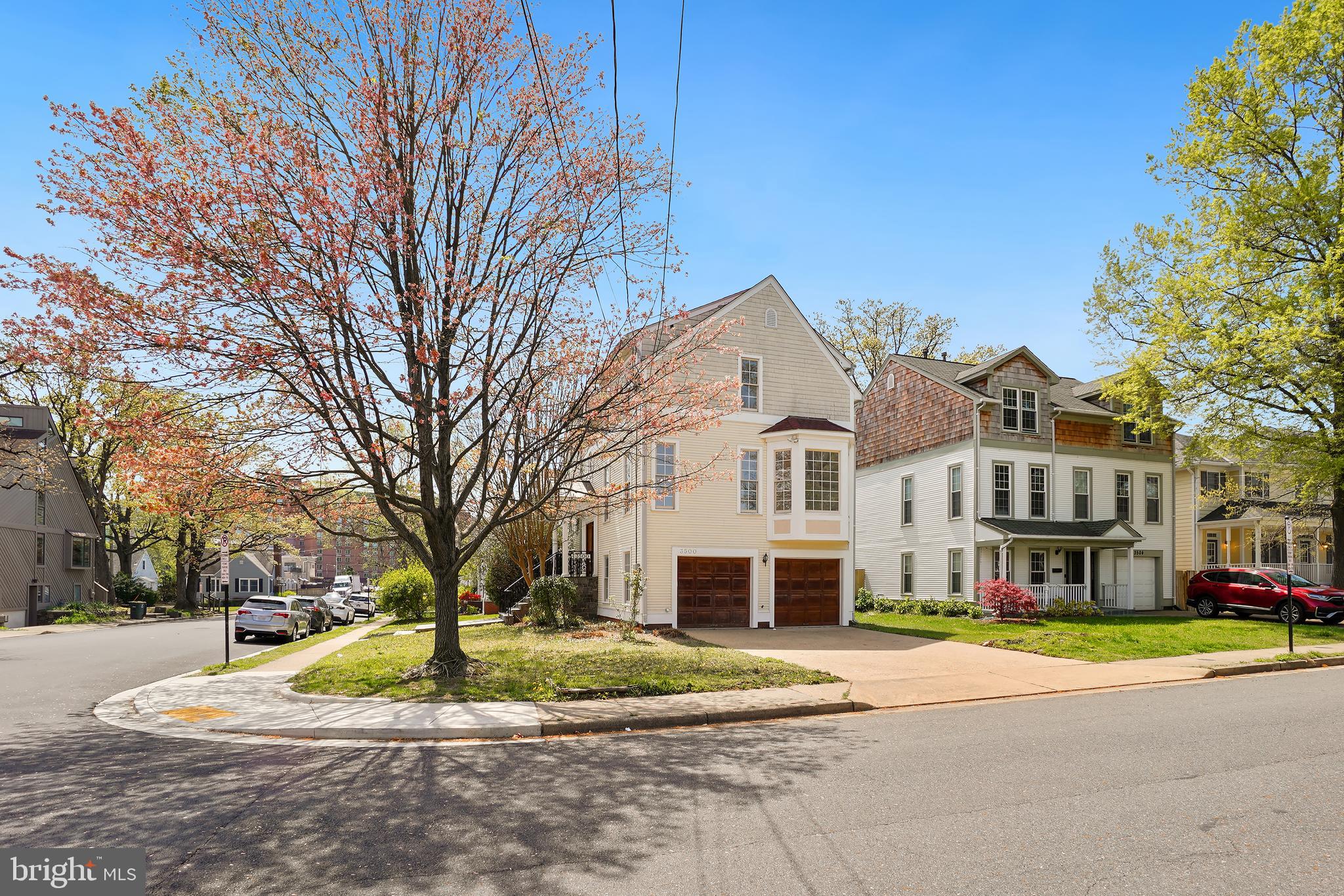 DOUGLAS ESTATES - Residential