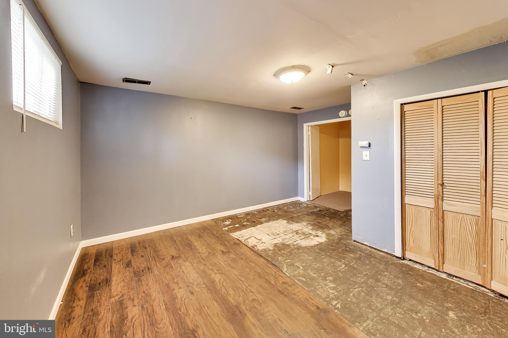 GLENARDEN WOODS - Residential
