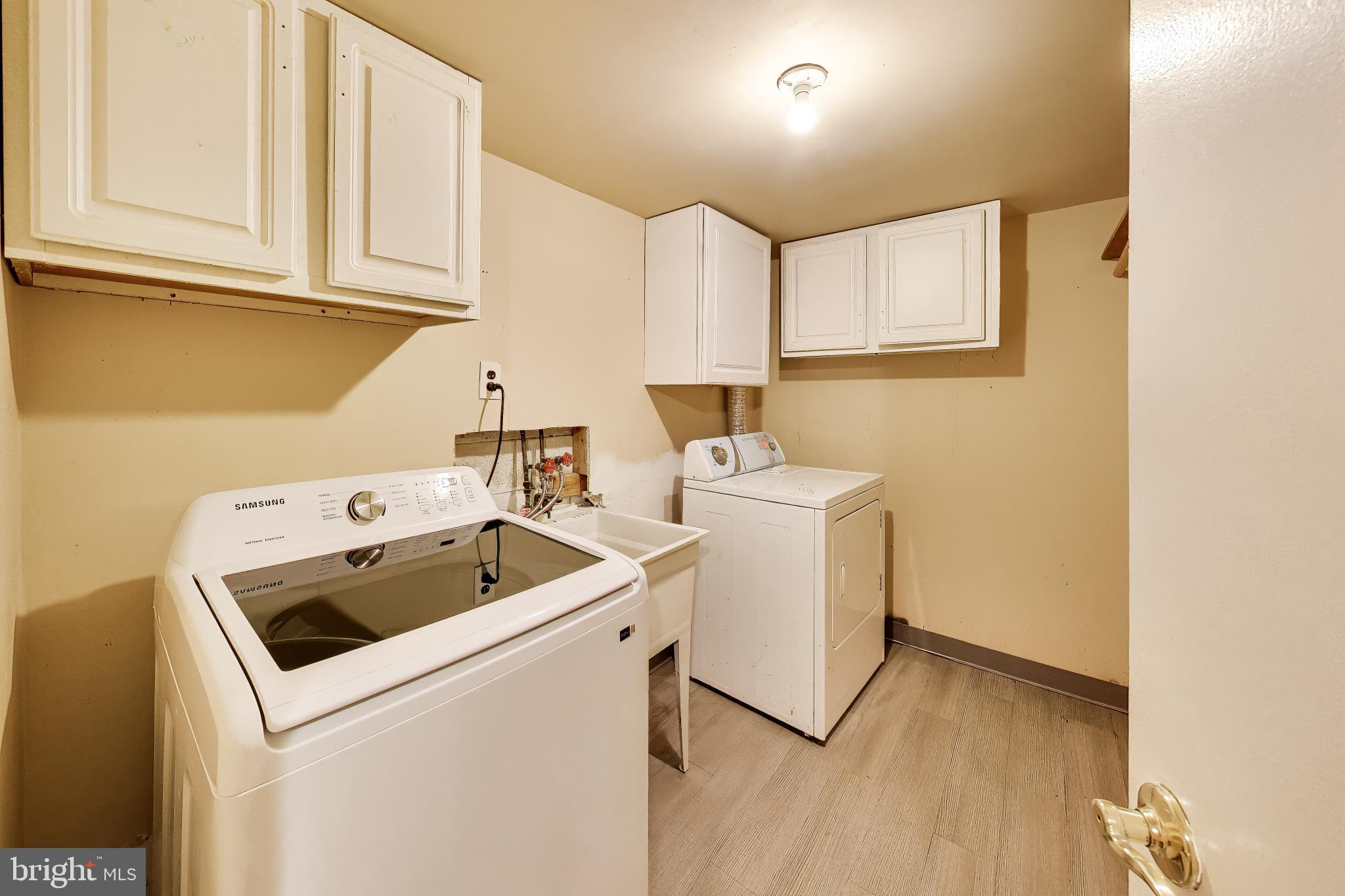 GLENARDEN WOODS - Residential