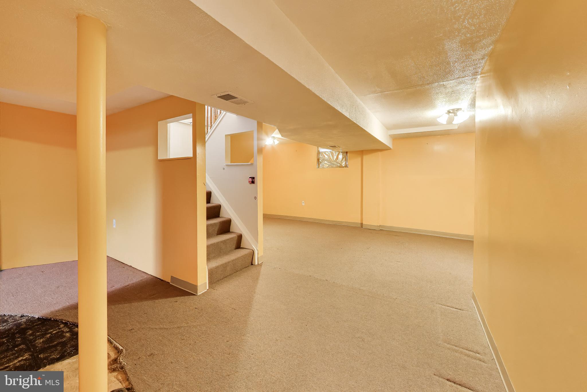 GLENARDEN WOODS - Residential